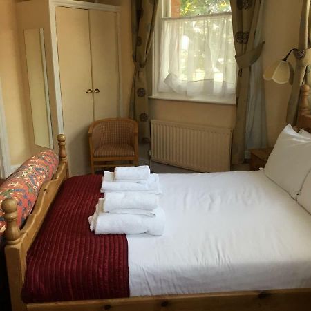 Railway Hotel Faversham Esterno foto