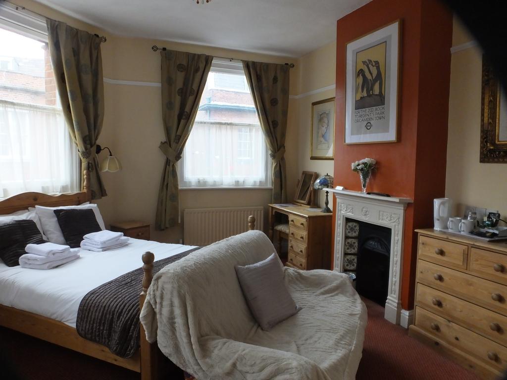 Railway Hotel Faversham Esterno foto