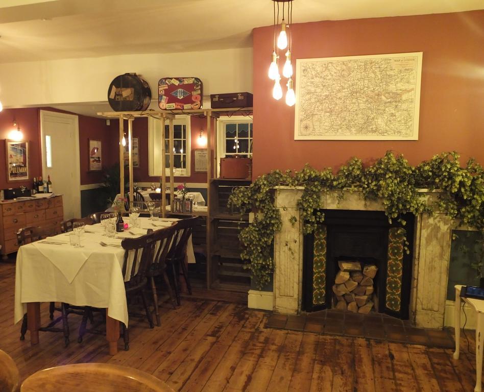Railway Hotel Faversham Esterno foto