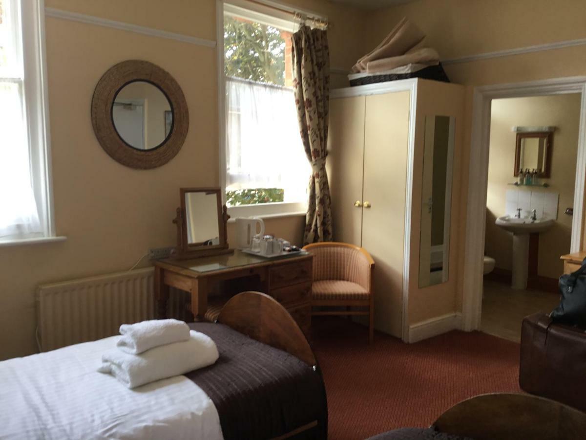 Railway Hotel Faversham Esterno foto