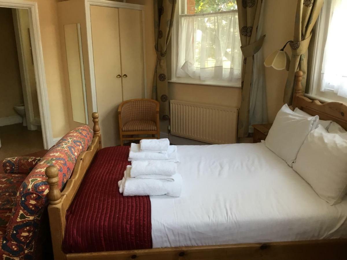 Railway Hotel Faversham Esterno foto